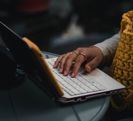 Vivre et travailler à Istanbul en tant que nomade digital : une expérience unique entre Orient et Occident