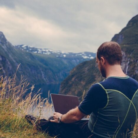 Devenir Digital Nomad à Zurich : le Guide Complet pour une Vie Nomade en Suisse ✈️🇨🇭