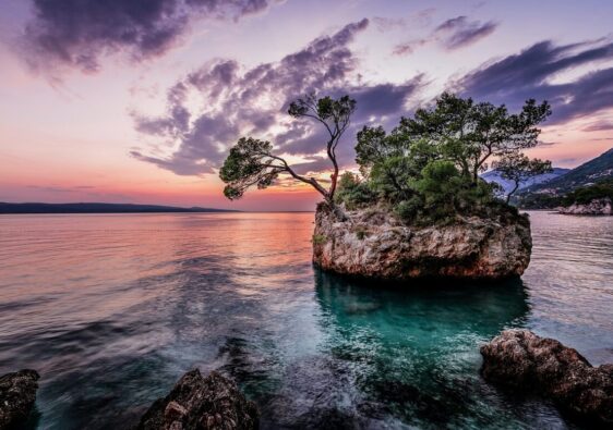 Digital Nomad à Phuket : Guide Ultime pour une Expérience Inoubliable ☀️🌊💻
