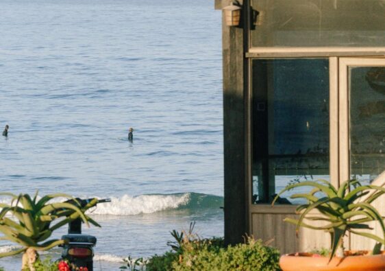 Guide Complet du Digital Nomad à Taghazout (2024) : Coworking, Surf & Coût de la Vie