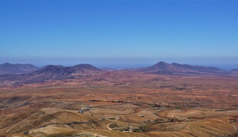 Guide du Nomade Digital à Fuerteventura : Vivre et Travailler au Paradis