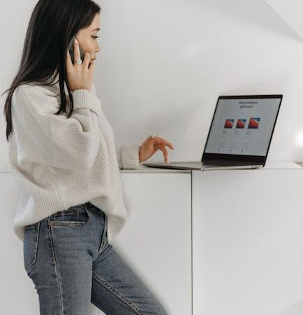 Génération Z : Comment ils révolutionnent le nomadisme digital et nous inspirent au minimalisme 🌍💻