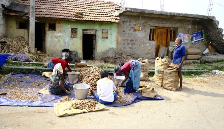 Nomadisme stationnaire : rester pour s’envoler — comment la Chine et l’Afrique réinventent le télétravail local